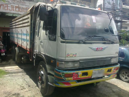 ขายรถบรรทุกสิบล้อดั๊มพ์ Hino 3M เครื่องเดิม 240 แรง เกียร์เดิม ปี38 กระจกไฟฟ้า 2 เพลา ดั๊มพ์มิเนียม  ยางใหม่ทุกเส้น