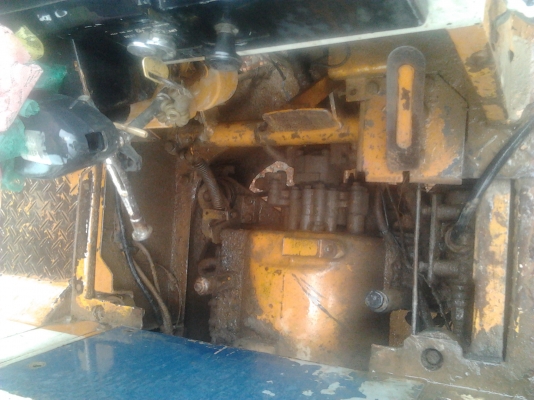 ขายรถตักล้อยาง komatsu WA 40- 1 เอวอ่อน ขายรถตักล้อยาง komatsu WA 40- 1 เอวอ่อน