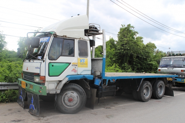 ขาย10ล้อพื้นเรียบ FUSO