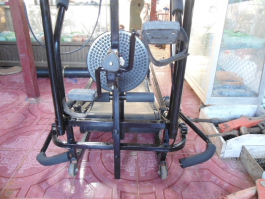 ขายลู่วิ่ง ออกได้ 5 ท่า พร้อมใช้งาน ขายลู่วิ่ง ออกได้ 5 ท่า พร้อมใช้งาน