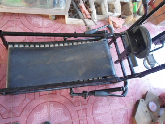 ขายลู่วิ่ง ออกได้ 5 ท่า พร้อมใช้งาน ขายลู่วิ่ง ออกได้ 5 ท่า พร้อมใช้งาน