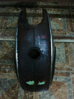 ถังน้ำมัน Yamaha YL2  850 บาท ส่งของให้แล้วขอบคุณครับ^^
