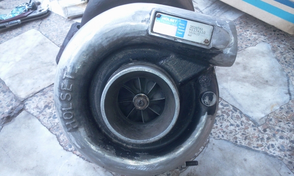 ขายเทอร์โบHOLSET H1 5500  t085 1694 239