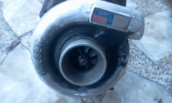 ขายเทอร์โบHOLSET H1 5500  t085 1694 239