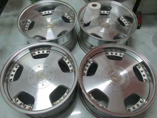 ขายล้อม้าทอง