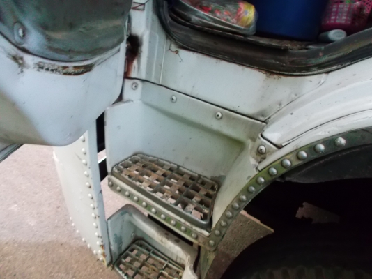 ขายด่วนรถสิบล้อFM2Kไมดรั้มเครืองK13Dปี43ขายดาวน์495000