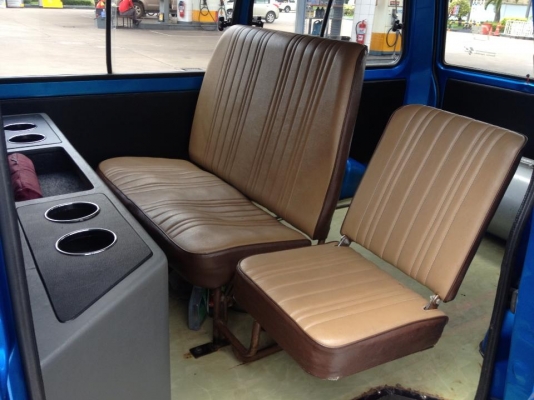 ปิดการขาย รถตู้ ไลเอ็ด