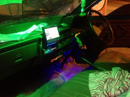 ปิดการขาย รถตู้ ไลเอ็ด