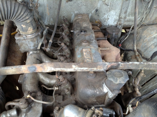 ขาย 6 ล้อหัวยาว เครื่อง 6BB1 145 แรงม้า คัสซีสวยตลอดเส้น เฟืองท้ายใหญ่ ยางเต็ม ทะเบียนพร้อมโอน ราคาต่อรองไ