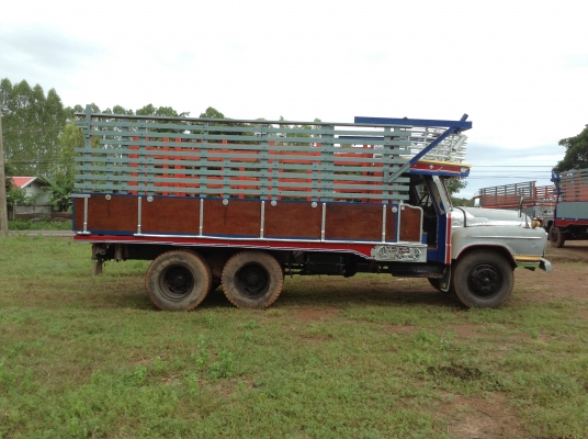 ขาย 10 ล้อหัวยาว 2 เพลา เครื่อง 6BD1 165 แรงม้า คัสซีสวยตลอดเส้น ช่วงล่าง JCM สโลว์กลาง ยางเต็ม หัวเก๋งสวยไม่ผุ ทะเบียนพร้อมโอนครับ