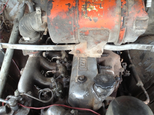 ขาย 10 ล้อหัวยาว 2 เพลา เครื่อง 6BD1 165 แรงม้า คัสซีสวยตลอดเส้น ช่วงล่าง JCM สโลว์กลาง ยางเต็ม หัวเก๋งสวยไม่ผุ ทะเบียนพร้อมโอนครับ