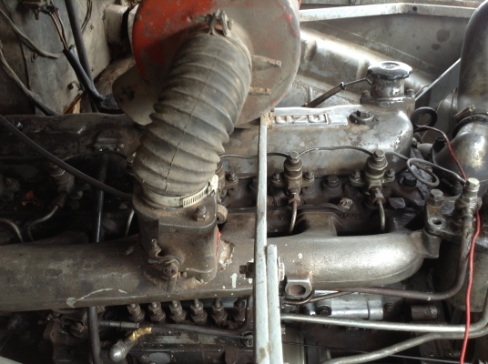 ขาย 10 ล้อหัวยาว 2 เพลา เครื่อง 6BD1 165 แรงม้า คัสซีสวยตลอดเส้น ช่วงล่าง JCM สโลว์กลาง ยางเต็ม หัวเก๋งสวยไม่ผุ ทะเบียนพร้อมโอนครับ