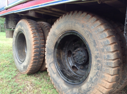ขาย 10 ล้อหัวยาว 2 เพลา เครื่อง 6BD1 165 แรงม้า คัสซีสวยตลอดเส้น ช่วงล่าง JCM สโลว์กลาง ยางเต็ม หัวเก๋งสวยไม่ผุ ทะเบียนพร้อมโอนครับ