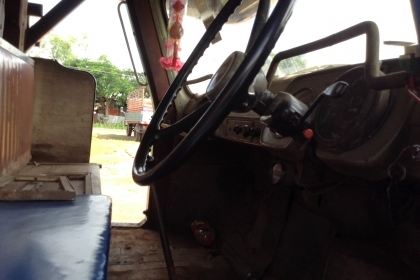 ขาย 10 ล้อหัวยาว 2 เพลา เครื่อง HO7C 180 แรงม้า เกียร์ HO ช่วงล่าง JCM แต่งเพลาโบกี้ใหญ่ สโลว์กลาง พวงมาลัยพาวเวอร์ ยางเต็ม ทะเบียนพร้อมโอน