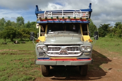 ขาย 10 ล้อหัวยาว 2 เพลา เครื่อง HO7C 180 แรงม้า เกียร์ HO ช่วงล่าง JCM แต่งเพลาโบกี้ใหญ่ สโลว์กลาง พวงมาลัยพาวเวอร์ ยางเต็ม ทะเบียนพร้อมโอน