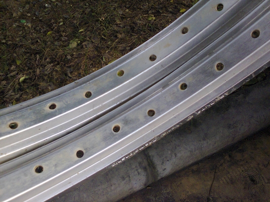 ล้อเงิน  ขอบ 17