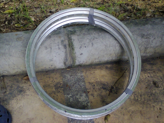 ล้อเงิน  ขอบ 17