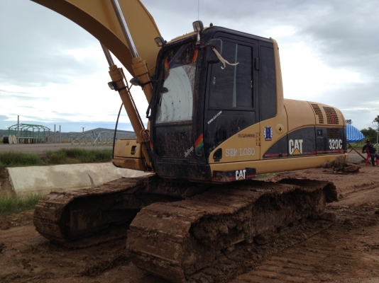 ขายรถแม็คโคร   CAT 320-C