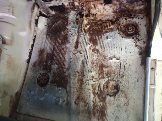 -ขายTOYOTA  4ขอปี2521สวยจัดมากมือเดียวออกห้างถูกๆ