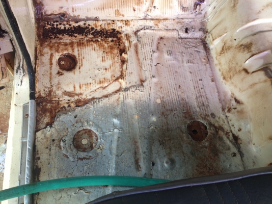 -ขายTOYOTA  4ขอปี2521สวยจัดมากมือเดียวออกห้างถูกๆ