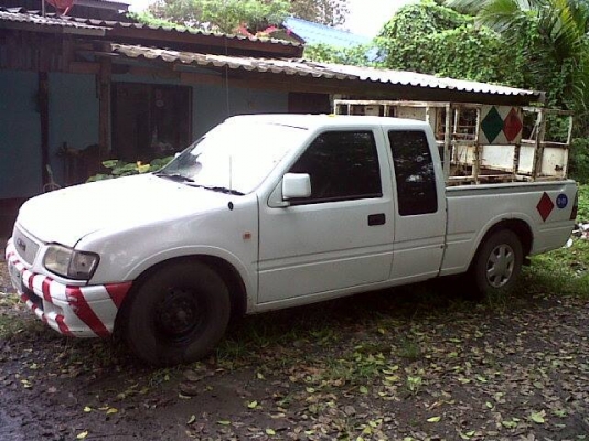 ขายกระบะอีซูซุ ดราก้อน ปี 2001 เครื่อง 2.5 เทอร์โบ สภาพตีอาบค่ะ ขายกระบะอีซูซุ ดราก้อน ปี 2001 เครื่อง 2.5 เทอร์โบ สภาพตีอาบค่ะ