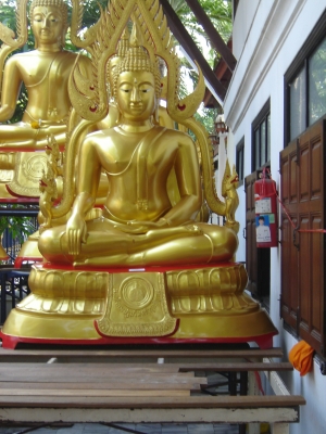 ขายคูโบต้า28แรงพร้อมอุปกรณ์3ชิ้น รถพร้อมใช้งานเลย สวยมาก