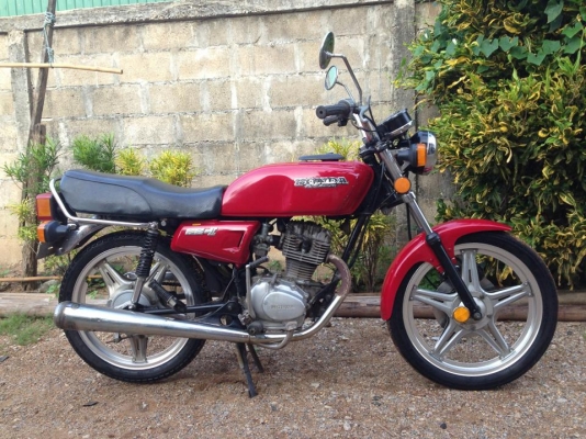 ขายรถ Honda SS1 125cc. เดิมๆ มีทะเบียนพร้อมโอน ภาษี พรบ เต็ม