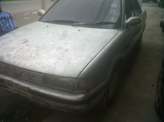 ขาย  nissan sentra ติดแก๊สแล้ว เกียร์ออโต้ ขายตามสภาพรถจอดนาน