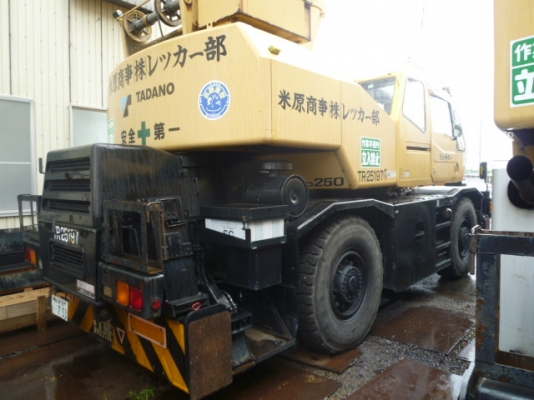 TADANO รถเครนนำเข้าจากญี่ปุ่น 4 ล้อ ขนาด 25 ตัน TADANO รถเครนนำเข้าจากญี่ปุ่น 4 ล้อ ขนาด 25 ตัน