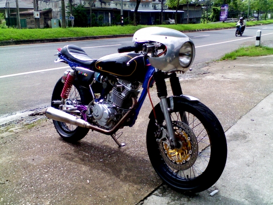 หนุ่ม ปราจีน : ขาย Yamaha คาเฟ่ 200cc สวยๆแรงๆ ทะเบียนพร้อม