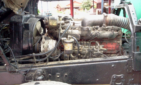 ขายรถบรรทุกรถเี่กี่ยวข้าวเทเลอร์