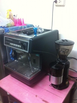 เครื่องชงกาแฟ NUOVA SIMONELLI APPIA V 1 G เครื่องบด MACAP M5 เครื่องชงกาแฟ NUOVA SIMONELLI APPIA V 1 G เครื่องบด MACAP M5