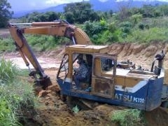 ขายKOMATSU PC 100-2สภาพใช้ได้ ติดต่อได้ทีคุณ อ๊อฟ พิจิตร 086-737-9991