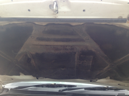 TOYOTA HILUX VIGO EXTRACAB  2.5 MT ปี 50 รถบ้านสวยจัดบางเดิมทั้งคัน ช่วงล่างติดตั้งเพลาลอยครบพร้อมใช้งาน กระบะมีคอกเหล็กสภาพสวย เครื่องแน่นแรงดี ภายในเก๋งคอนโซลสวยครบ พวงมาลัยเพาเวอร์ กระบะปูพื้นยางลายเนอร์อย่างสวย ยางสภาพดี 4 เส้นประมาณ 70\% พร้อมบรรทุ