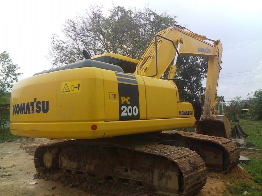 ฝากขาย KOMATSU PC 200-7