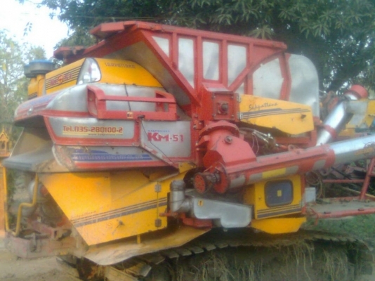 ขายรถเกี่ยวข้าวศักดิ์พัฒนาKM51 สภาพสวยพร้อมใช้ ราคาต่อรองได้ ติดต่อได้ที่คุณ อ๊อฟ พิจิตร 086-737-9991