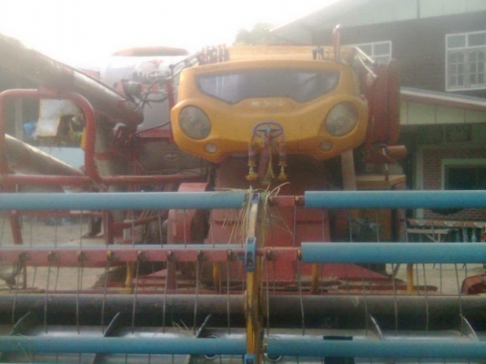 ขายรถเกี่ยวข้าวศักดิ์พัฒนาKM51 สภาพสวยพร้อมใช้ ราคาต่อรองได้ ติดต่อได้ที่คุณ อ๊อฟ พิจิตร 086-737-9991