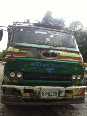 ขาย นิสสัน UDเพลาเดียว