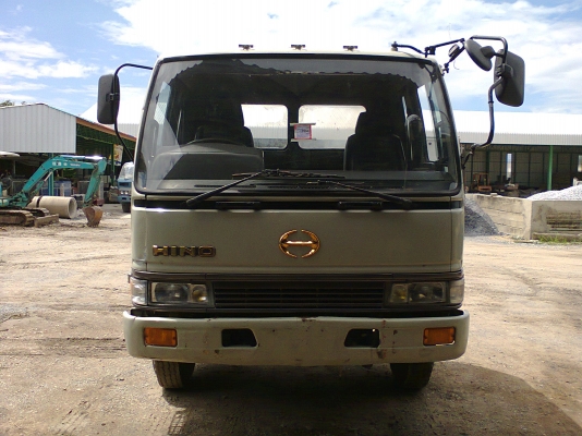 6 ล้อ HINO FD3HLA 195 แรงม้า ยาว 6 เมตร หัวคัสซี