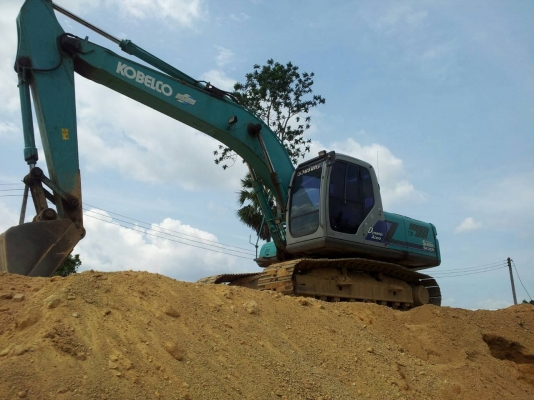 kobelco  200  YN 10  ใบอินวอยท์  รถสวยช่วงล่างเต็ม  สีสวย  บอดี้ได้  ดูรถได้ทุกวัน  ไม่รับมัดจำนะครับ  มาดูรถก่อนแล้วค่อยตัดสินใจ  มาดูกอน