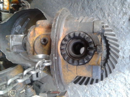 ขายเฟืองท้ายรถตัก JH60 ขายเฟืองท้ายรถตัก JH60