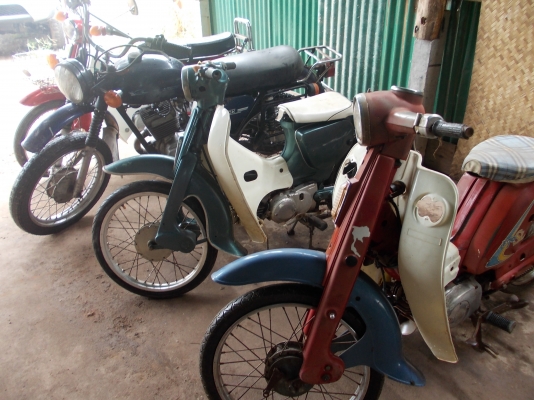 ขายรวมมอไซค์โบราณ 46000 ราคาต่อรองได้ ขายรวมมอไซค์โบราณ 46000 ราคาต่อรองได้