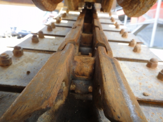 รถขุดดิน PC40-6-13528  สภาพสวย  ชั่วโมงใช้งานน้อย นำเข้าจากญี่ปุ่น  ถึงไทยเรียบร้อยแล้ว  รถจอดอยู่ที่ C.S. Motor หลักสี่ โทร.081-373-0559