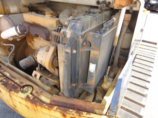 รถขุดดิน PC40-6-13528  สภาพสวย  ชั่วโมงใช้งานน้อย นำเข้าจากญี่ปุ่น  ถึงไทยเรียบร้อยแล้ว  รถจอดอยู่ที่ C.S. Motor หลักสี่ โทร.081-373-0559