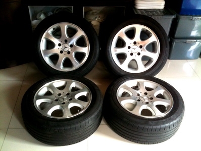 แม็กซ์ BENZขนาด16 นิ้ว พร้อมยางดอกหนาลึก Continental ใช้อีก2ปีสบายๆครับ แม็กซ์ BENZขนาด16 นิ้ว พร้อมยางดอกหนาลึก Continental ใช้อีก2ปีสบายๆครับ