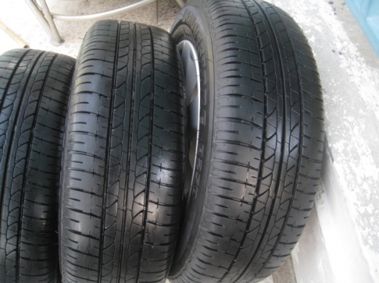 ขายล้อแม็ก Nissan almera 15"x5.5" et40 4รู100 +ยาง ปี4412  สนใจติดต่อเล็กคลองสาม (081-3747940)