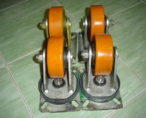 ขายล้อโพลียูรีเทน 4 นิ้ว รุ่น R300 มีความหนาของเหล็กถึง 6 มม.