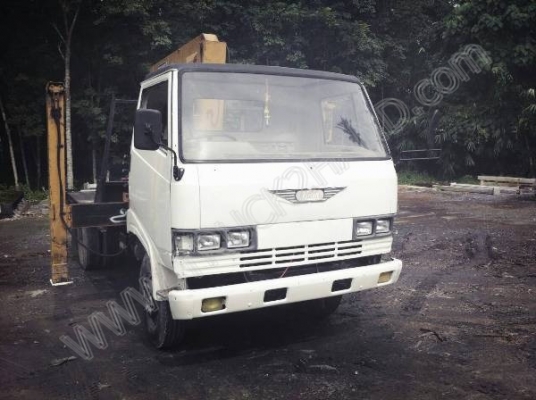รถบรรทุก 6 ล้อติดเครน ยี่ห้อ HINO ติดเครน 3 ตัน