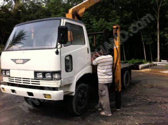 รถบรรทุก 6 ล้อติดเครน ยี่ห้อ HINO ติดเครน 3 ตัน รถบรรทุก 6 ล้อติดเครน ยี่ห้อ HINO ติดเครน 3 ตัน