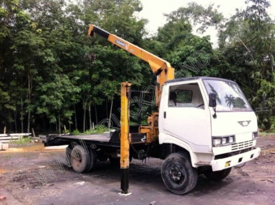 รถบรรทุก 6 ล้อติดเครน ยี่ห้อ HINO ติดเครน 3 ตัน รถบรรทุก 6 ล้อติดเครน ยี่ห้อ HINO ติดเครน 3 ตัน